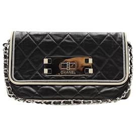 Chanel-Chanel East-West Chain Strap Flap Bag in Black Leather-Black