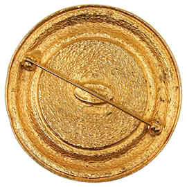 Chanel-Chanel Gold 31 Rue Cambon Hammered Medallion Brooch-Golden