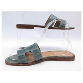 Hermès-CHAUSSURES HERMES SANDALES MULES ORAN 37 CUIR CROCODILE BLEU + BOITE SHOES-Bleu