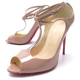 Christian Louboutin-CHRISTIAN LOUBOUTIN SHOES PUMPS 37 PATENT LEATHER NUDE LEATHER SHOES-Beige
