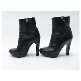 Fendi-FENDI SHOES ANKLE BOOTS 36.5 ITEM 37.5 FR IN BLACK LEATHER + POUCH LOW BOOTS-Black