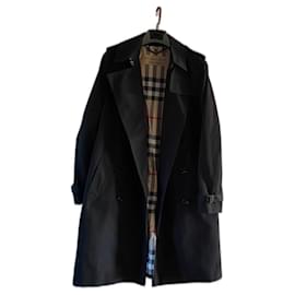 Burberry-Brand new Burberry women's trench coat-Black