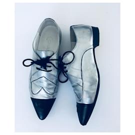Chanel-zapatos Oxford-Negro,Plata