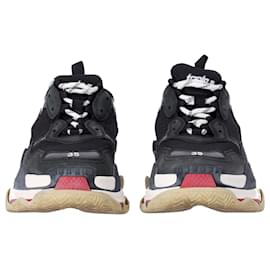 Balenciaga-Balenciaga Triple S Sneakers in Black Red Polyester-Black
