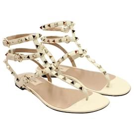 Valentino-Off-White Studded Flat Thong Sandals-White,Cream