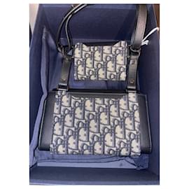 Christian Dior-Saddle lined Wallet-White