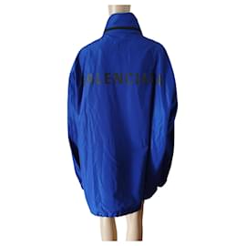 Balenciaga-Raincoat Balenciaga en nylon bleu-Bleu