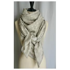 Louis Vuitton-LOUIS VUITTON Monogram shawl Iridescent light beige-Beige