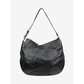 Gucci-Black leather shoulder bag with gold hardware-Black