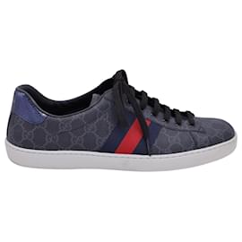 Gucci-Gucci Ace GG Supreme Sneakers in Navy Blue Canvas-Blue,Navy blue
