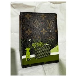 Louis Vuitton-louis vuitton limited edition 2018 Christmas passport holder-Red