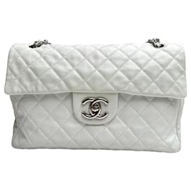 Chanel-Chanel White Quilted Soft Caviar Leather Maxi Classic Single Flap Bag with Silver HW-White,Silver hardware