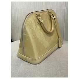 Louis Vuitton-LOUIS VUITTON Bolsos T.  Charol-Beige