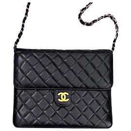 Bolsa Chanel Classic Flap Matelassê Preta de Couro Preto
