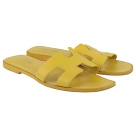 Hermès-Yellow Oran Sandals-Yellow