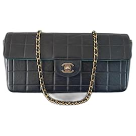 Chanel-East West-Handtasche mit Schokoriegel-Marineblau