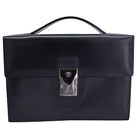Embreagem Versace com cabeça de Medusa e fechadura de combinação em couro preto Preto