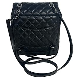Chanel-Chanel 16P Black Quilted Lambskin Leather Small Urban Spirit Backpack-Black