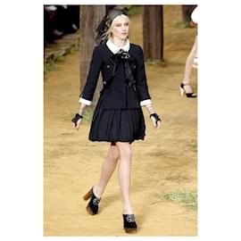 Chanel-Rare CC Jewel Buttons Black Trench Coat-Black