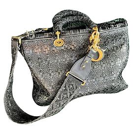 Bolsa Lady Dior Dior em pele de cordeiro preta trançada Preto