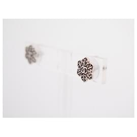 Chanel-NEUF BOUCLES D'OREILLES CHANEL LOGO CC FLOCONS DE NEIGE METAL NEW EARRINGS-Argenté