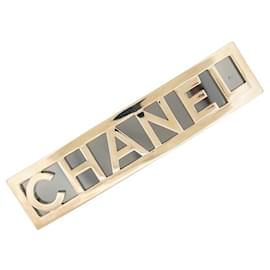 Chanel-CHANEL HAIR ACCESSORY LOGO BARETTE IN GOLD METAL HAIR ACCESSORY-Golden