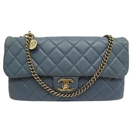 Chanel-Chanel bolsa atemporal 2 BOLSA DE FOLE DE COURO AZUL-Azul