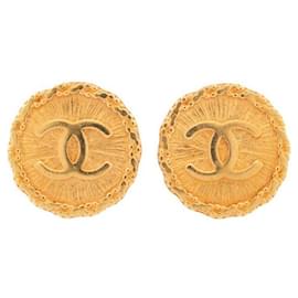 Chanel-NEW VINTAGE EARRINGS CHANEL 1993 CC LOGO ROUND METAL GOLD EARRINGS-Golden