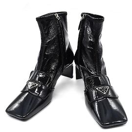 Botines Prada de charol negro Negro