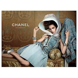 Chanel-11Veste en tweed Lesage avec boutons bijoux K$ CC-Multicolore