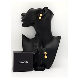 Chanel-Boucles d'oreilles pendantes vintage Chanel-Doré