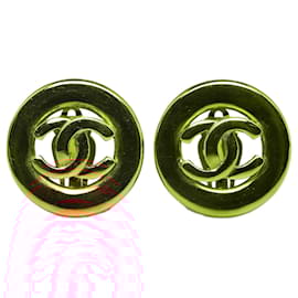 Chanel-Boucles d'oreilles à clip CC en or Chanel-Doré
