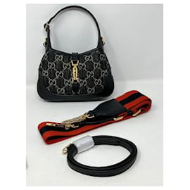 Gucci-GUCCI'S JACKIE 1961 MINI SHOULDER BAG IS OUR NEW GO-TO-Black
