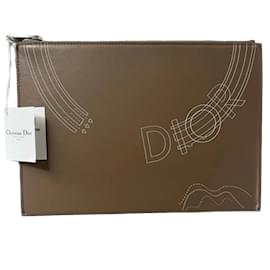 Dior-Pochette aus Leder von Dior-Andere