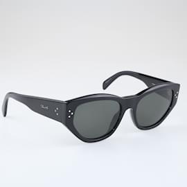Céline-Black CL402191 Cat-Eye Tinted Sunglasses-Black