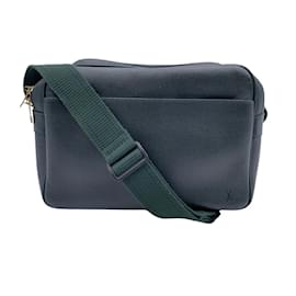 Louis Vuitton-Green Taiga Leather Reporter PM Messenger Bag-Green