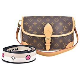 Louis Vuitton-Bolso satchel Diane con monograma-Castaño