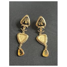 Chanel-Chanel Gripoix Earrings Clips-Golden