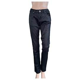 Gestuz-Jeans-Black