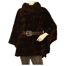 Fendi-Fendi Selleria Chaqueta marrón con cinturón de piel de visón y marta abrigo corto con lados abiertos $18000-Castaño
