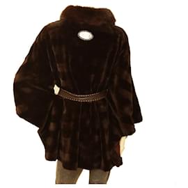 Fendi-Fendi Selleria Veste ceinturée marron en fourrure de vison et de zibeline manteau court côtés ouverts18000-Marron
