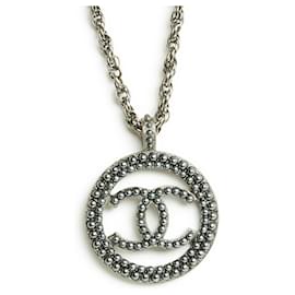 Chanel-PRE FALL 2017 RITZ Dark Silver Pearls necklace-Silvery