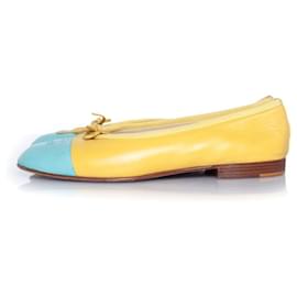 Chanel-Chanel, ballerines en cuir jaune-Jaune