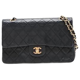 Chanel-Black medium lambskin vintage 1989-1991 Classic gold hardware lined flap-Black