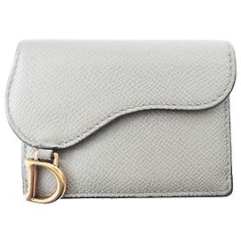 Cartera compacta Dior de cuero gris Saddle Gris