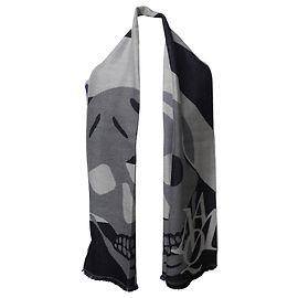 Lenço de caveira Alexander McQueen em lã cinza Cinza