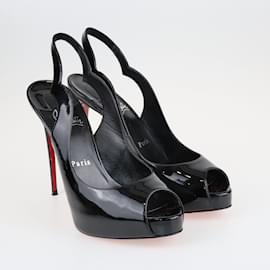 Christian Louboutin-Zapatos de tacón con tira trasera en negro Hot Chick-Negro