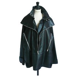 GIVENCHY New lambskin jacket Men T48 Black