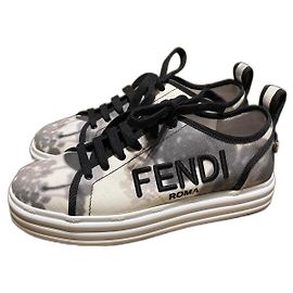 Fendi Rise Tie Dye Low Top Sneaker Schwarz Weiß Grau Andere