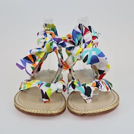 Christian Louboutin-Mehrfarbig bedruckte flache Niloofar-Sandalen aus Satin mit Knöchelwickel-Mehrfarben